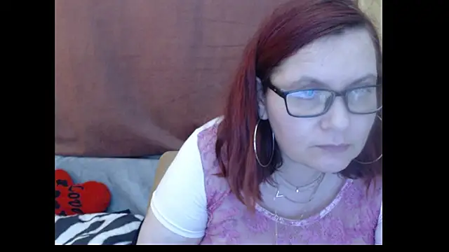 Snapshot of PlayfullMature chatting on 25, 4, 2026 PlayfullMature online show from 25, 4, 2026
