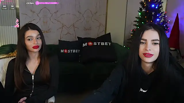 Snapshot of Tina_Breeze chatting on 12, 12, 2024 Tina Breeze online show from 12, 12, 2024