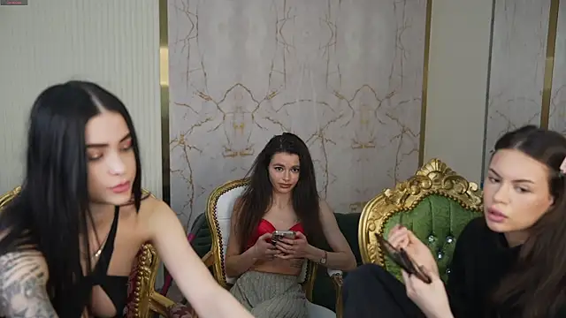 Snapshot of Tina_Breeze chatting on 11, 3, 2025 Tina Breeze online show from 11, 3, 2025