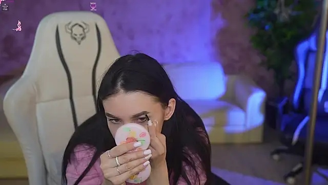 Snapshot of Tina_Breeze chatting on 18, 3, 2025 Tina Breeze online show from 18, 3, 2025