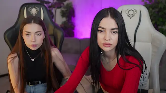 Snapshot of Tina_Breeze chatting on 6, 10, 2025 Tina Breeze online show from 6, 10, 2025