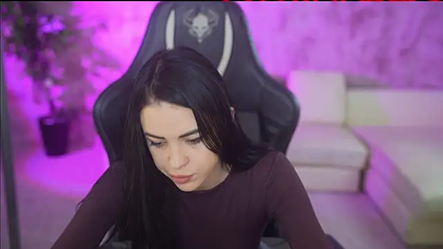 Snapshot of Tina_Breeze chatting on 24, 11, 2025 Tina Breeze online show from 24, 11, 2025