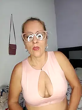 deisy summers47x online show from 30, 1, 2025