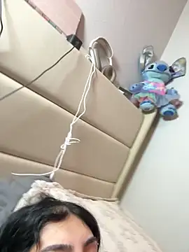 Snapshot of ThickerThanYoBitch chatting on 13, 11, 2025 ThickerThanYoBitch online show from 13, 11, 2025