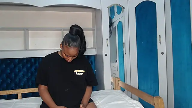 Snapshot of SexyKate852 chatting on 22, 11, 2025 SexyKate852 online show from 22, 11, 2025