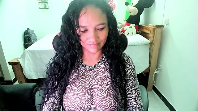 rayza mature 154 online show from 29, 10, 2025