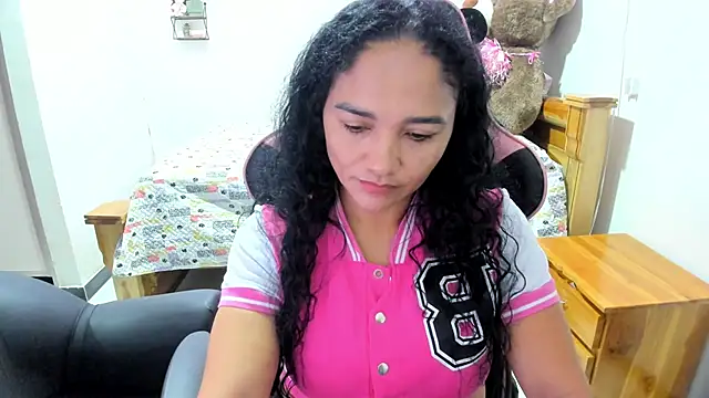 rayza mature 154 online show from 24, 5, 2026