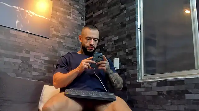 BruceDallas online show from 19, 9, 2025