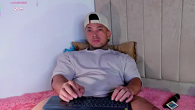 Stiven collins online show from 26, 4, 2026