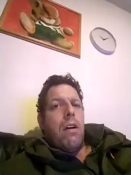 Snapshot of Knuffelstaaf123 chatting on 18, 3, 2025 Knuffelstaaf123 online show from 18, 3, 2025