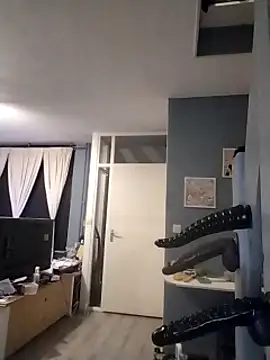 Snapshot of Knuffelstaaf123 chatting on 19, 3, 2025 Knuffelstaaf123 online show from 19, 3, 2025