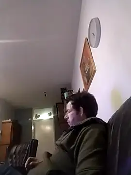 Snapshot of Knuffelstaaf123 chatting on 19, 3, 2025 Knuffelstaaf123 online show from 19, 3, 2025