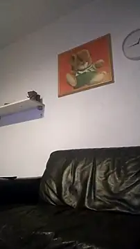 Snapshot of Knuffelstaaf123 chatting on 19, 12, 2025 Knuffelstaaf123 online show from 19, 12, 2025