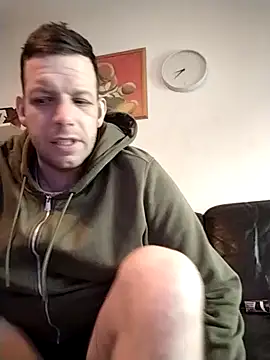 Snapshot of Knuffelstaaf123 chatting on 7, 1, 2026 Knuffelstaaf123 online show from 7, 1, 2026