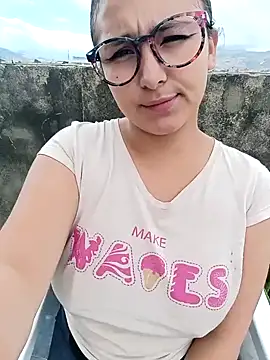 Cute Penelope online show from 3, 2, 2025