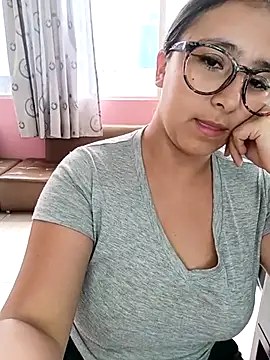 Cute Penelope online show from 4, 2, 2025