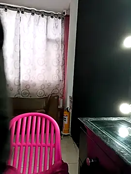 Cute Penelope online show from 15, 2, 2025