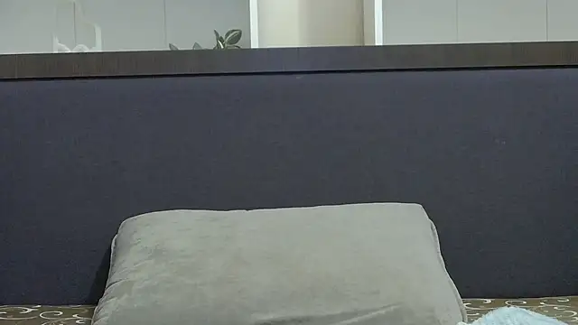 Snapshot of CalvinCay chatting on 5, 1, 2025 CalvinCay online show from 5, 1, 2025