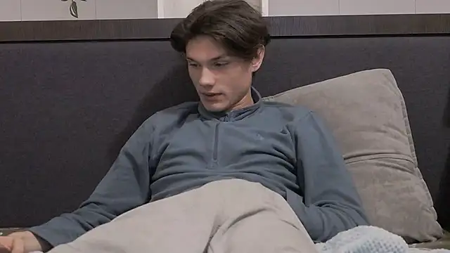 Snapshot of CalvinCay chatting on 25, 1, 2025 CalvinCay online show from 25, 1, 2025