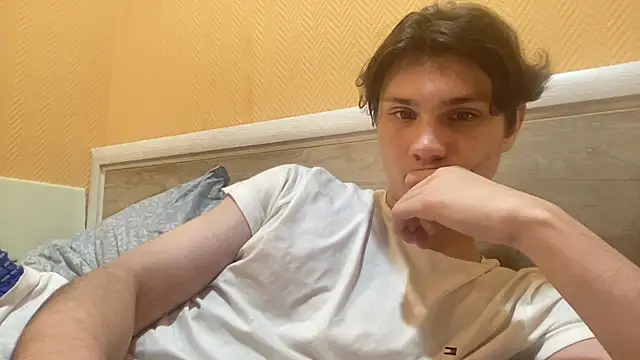 Snapshot of CalvinCay chatting on 7, 11, 2025 CalvinCay online show from 7, 11, 2025