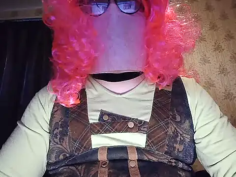 Snapshot of Crossdresser_Elena chatting on 13, 6, 2026 Crossdresser Elena online show from 13, 6, 2026
