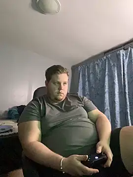 Snapshot of Lukeyboy027 chatting on 3, 12, 2025 Lukeyboy027 online show from 3, 12, 2025