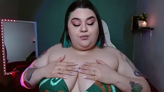 tiffany laurens online show from 25, 12, 2024