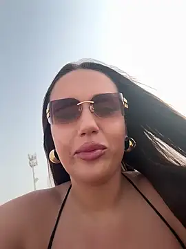 Snapshot of Syka0001 chatting on 5, 11, 2025 Syka0001 online show from 5, 11, 2025