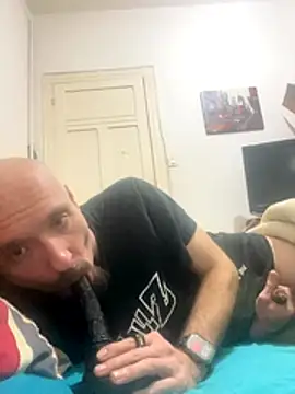 Snapshot of branleurbidu90 chatting on 14, 12, 2025 branleurbidu90 online show from 14, 12, 2025