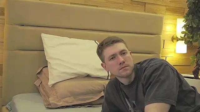 EthanPinkman online show from 7, 2, 2026