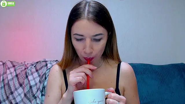 Snapshot of Sweet___Amelia chatting on 6, 10, 2025 Sweet Amelia online show from 6, 10, 2025