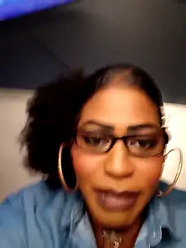 Snapshot of AmazonianMistress chatting on 8, 9, 2025 AmazonianMistress online show from 8, 9, 2025