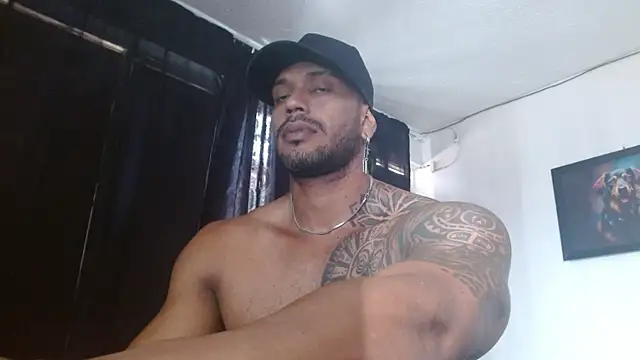 Snapshot of manolofitt chatting on 16, 7, 2026 manolofitt online show from 16, 7, 2026