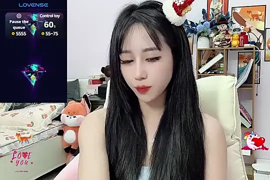  LLisa  online show from 25, 12, 2024