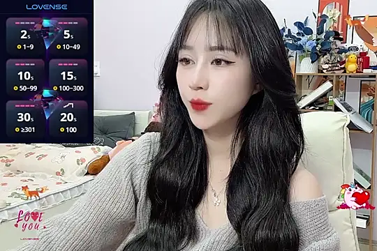  LLisa  online show from 3, 1, 2025