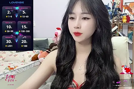  LLisa  online show from 7, 1, 2025