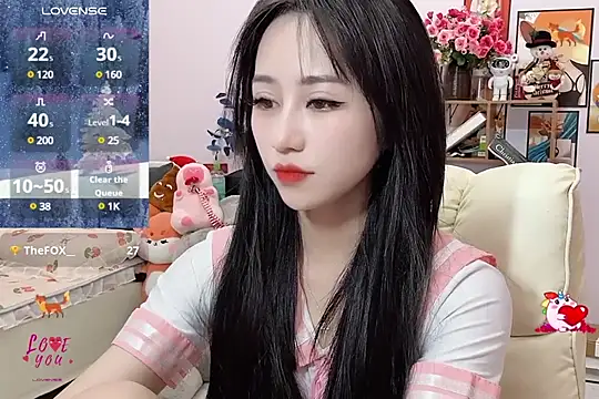  LLisa  online show from 18, 1, 2025