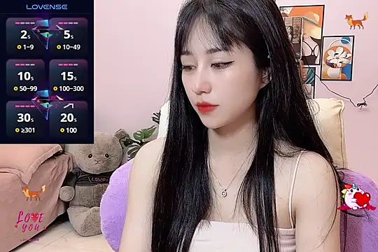  LLisa  online show from 12, 3, 2025