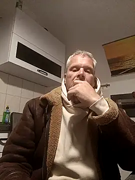 Snapshot of Heidemensch chatting on 21, 5, 2026 Heidemensch online show from 21, 5, 2026
