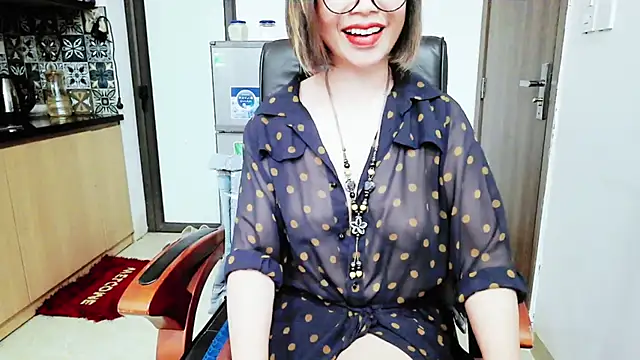 Miu-Le online show from 11, 11, 2025