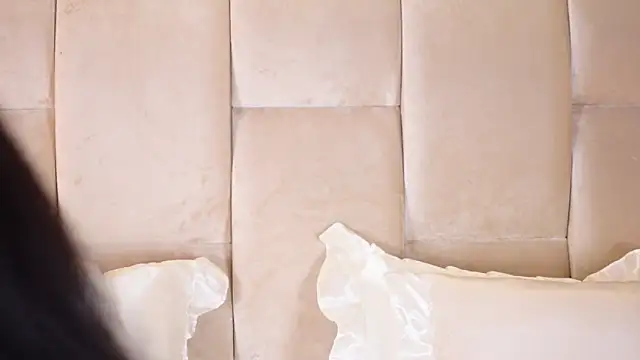 KiraKayleigh1 online show from 5, 10, 2025