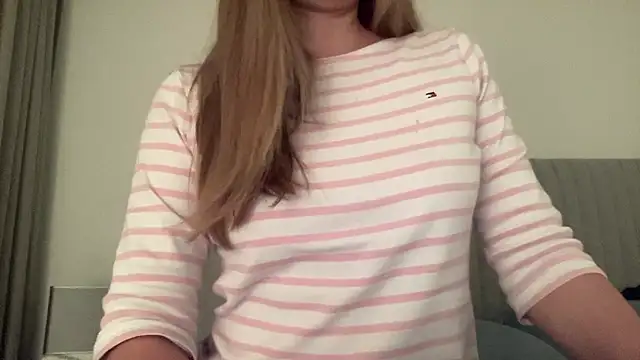 LisaFlower online show from 10, 1, 2026