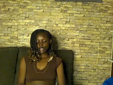 Snapshot of petite_clara24 chatting on 19, 6, 2026 petite clara24 online show from 19, 6, 2026