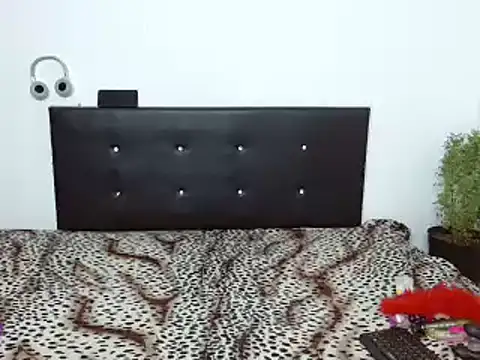 Snapshot of Shanttal0272 chatting on 18, 2, 2025 Shanttal0272 online show from 18, 2, 2025