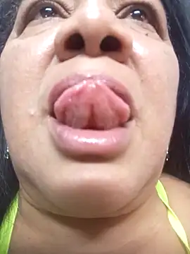 Snapshot of Shanttal0272 chatting on 16, 3, 2025 Shanttal0272 online show from 16, 3, 2025