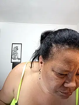 Snapshot of Shanttal0272 chatting on 14, 9, 2025 Shanttal0272 online show from 14, 9, 2025