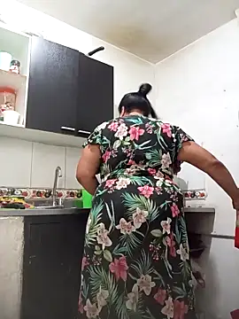 Snapshot of Shanttal0272 chatting on 19, 10, 2025 Shanttal0272 online show from 19, 10, 2025