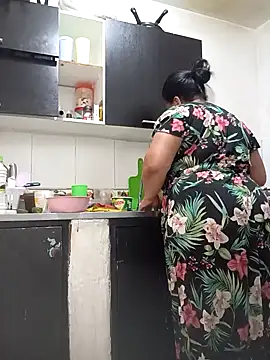 Snapshot of Shanttal0272 chatting on 23, 10, 2025 Shanttal0272 online show from 23, 10, 2025