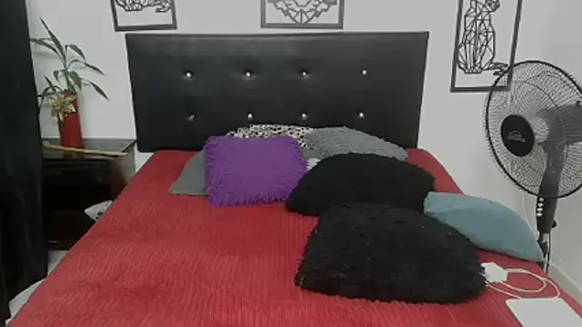 Snapshot of Shanttal0272 chatting on 29, 11, 2025 Shanttal0272 online show from 29, 11, 2025