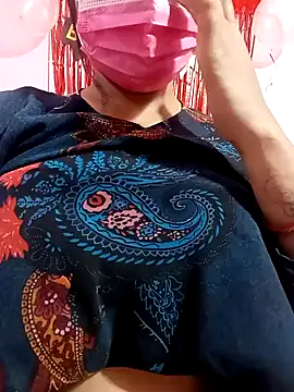 Snapshot of Beauty-khan chatting on 3, 1, 2025 Beauty-khan online show from 3, 1, 2025